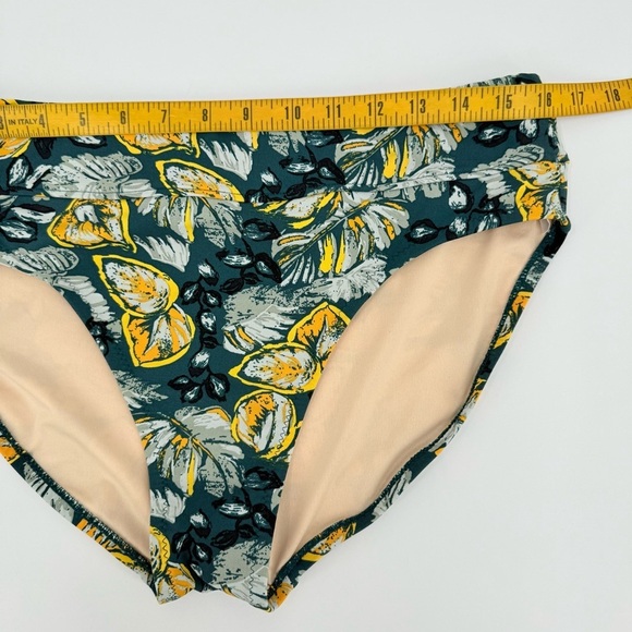 Garnet Hill Swim Set Half Zip Rashguard and Swim Bottom Floral Tropical Print - Picture 14 of 15